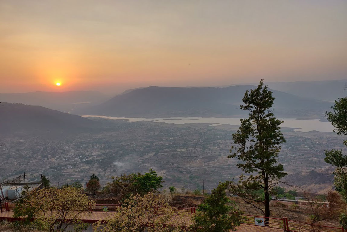 Resort Near Sydney Point Panchgani: Stay Close to Scenic Views